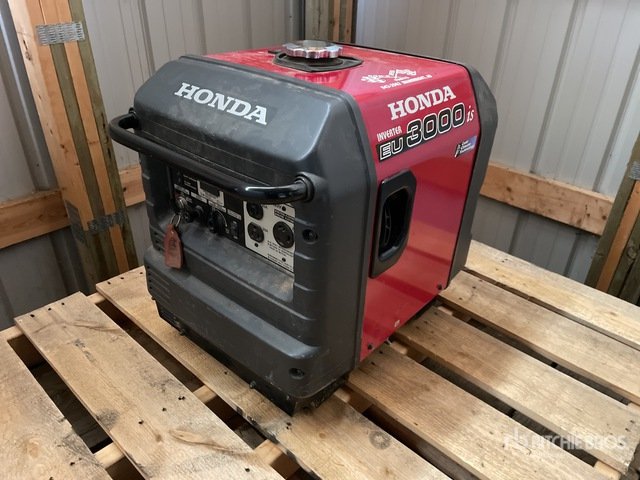 Honda Generator EU3000 Provides Quiet Power for RVs and Homes